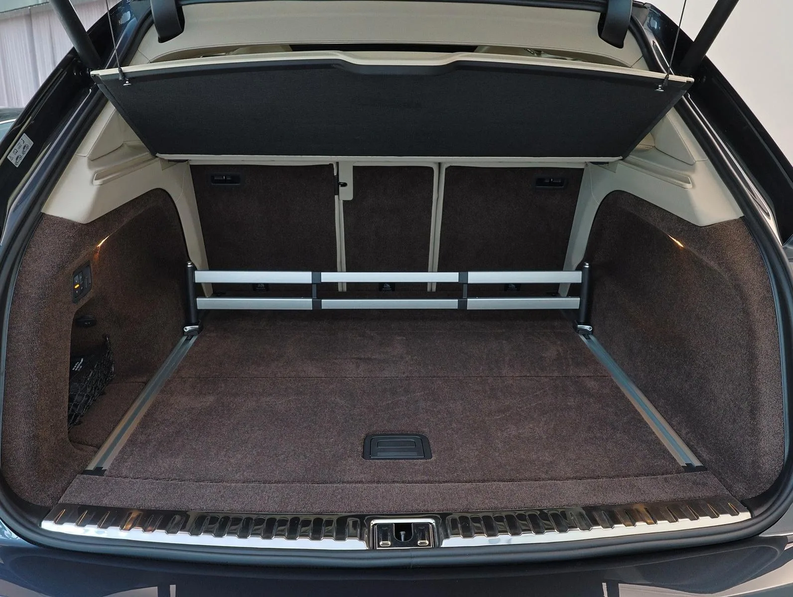 2026 Bentley Bentayga V8 Atelier Edition, 16/24