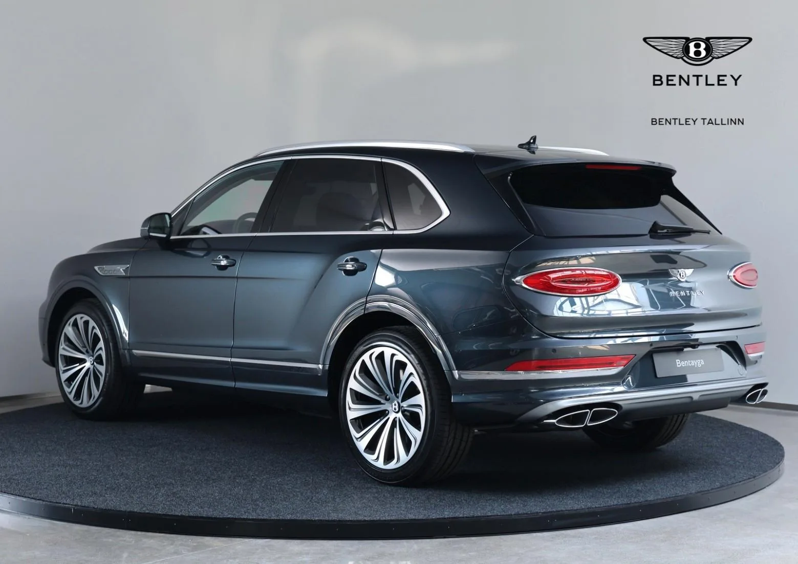2026 Bentley Bentayga V8 Atelier Edition, 23/24