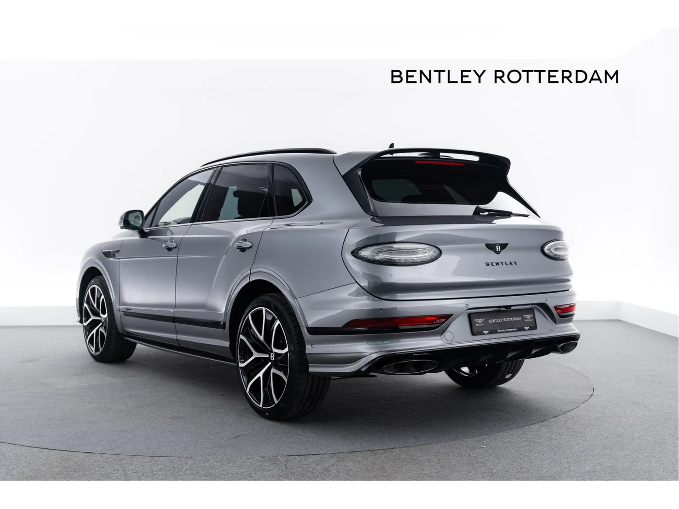 2026 Bentley Bentayga Speed V8 angeboten von einem offiziellen Bentley-Vertragshändler in Rotterdam, Niederlande, Foto 3 von 15