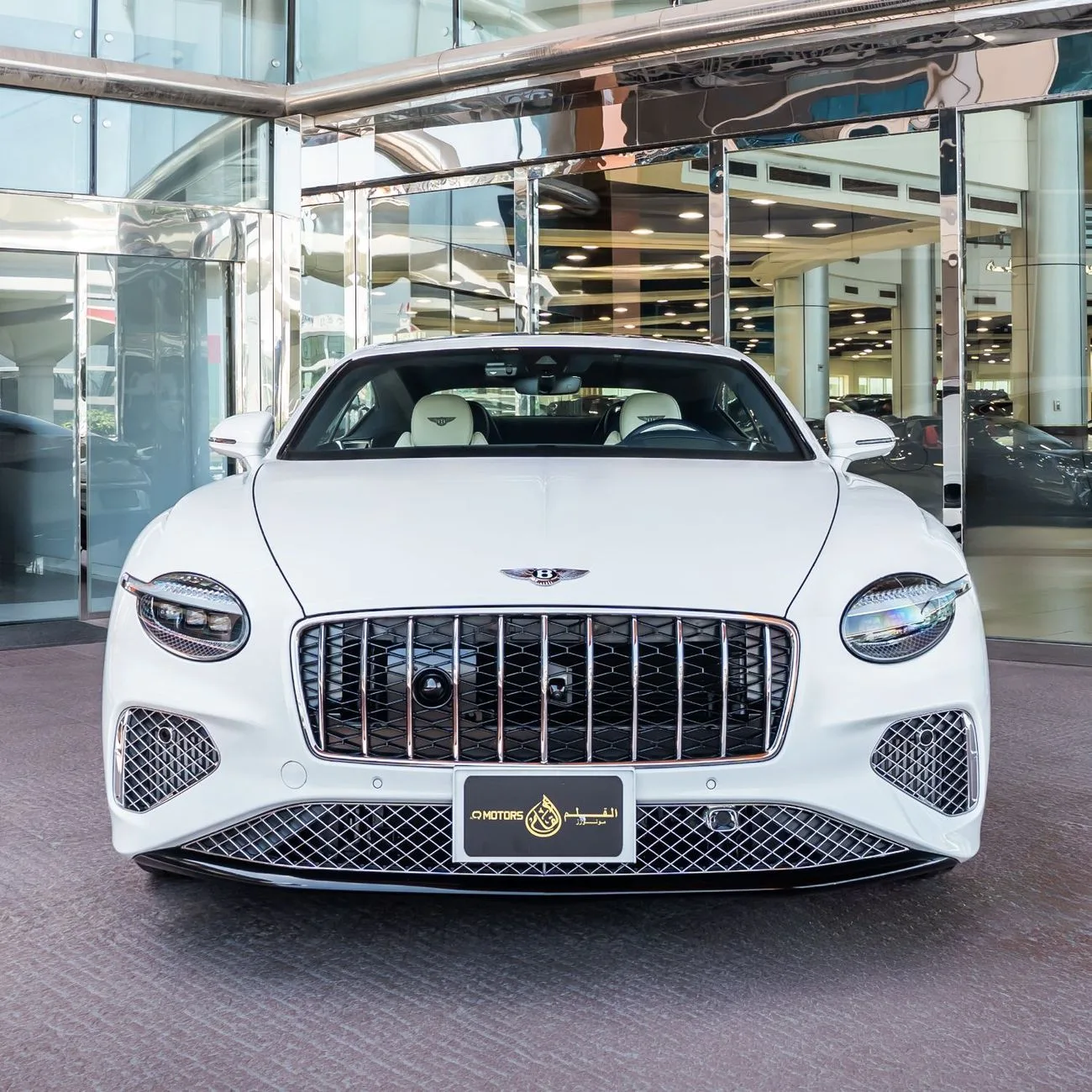 2026 Bentley Continental GT Azure angeboten von einem Fachhändler in Dubai, Vereinigte Arabische Emirate, Foto 2 von 18