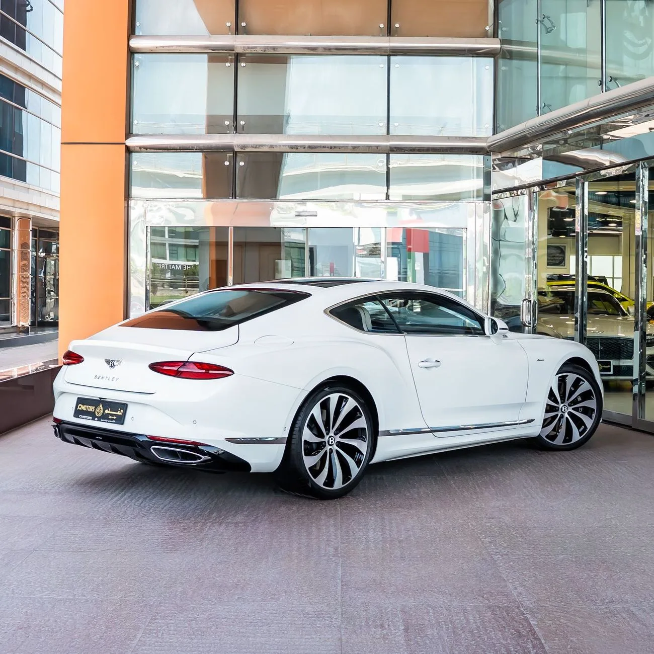2026 Bentley Continental GT Azure angeboten von einem Fachhändler in Dubai, Vereinigte Arabische Emirate, Foto 5 von 18