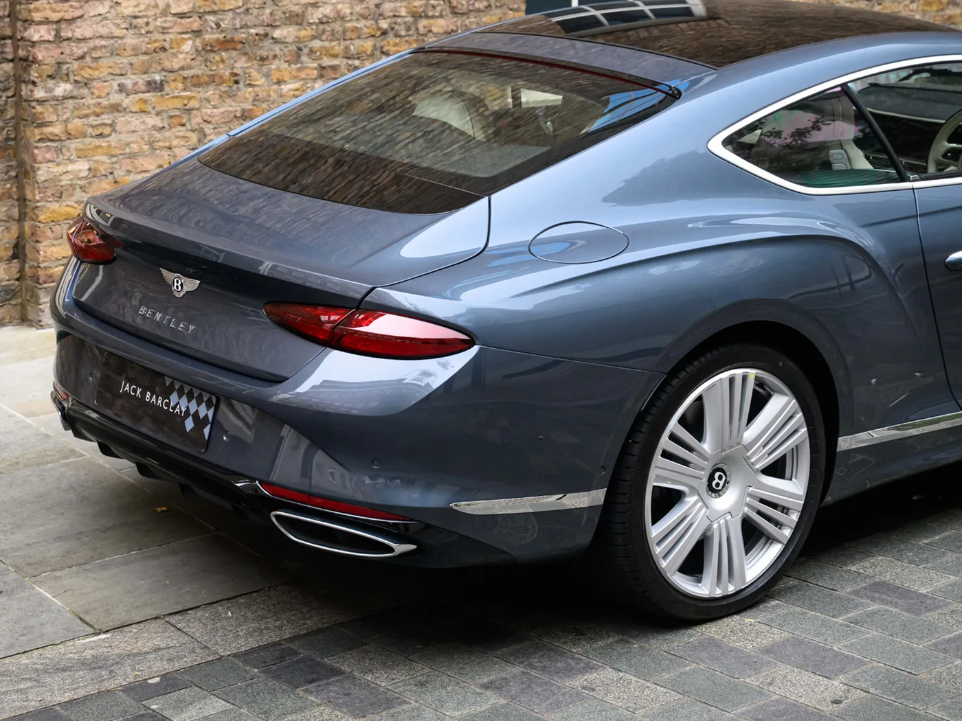 2026 Bentley Continental GT Azure angeboten von einer Vertragshändlergruppe in London, Vereinigtes Königreich, Foto 7 von 25