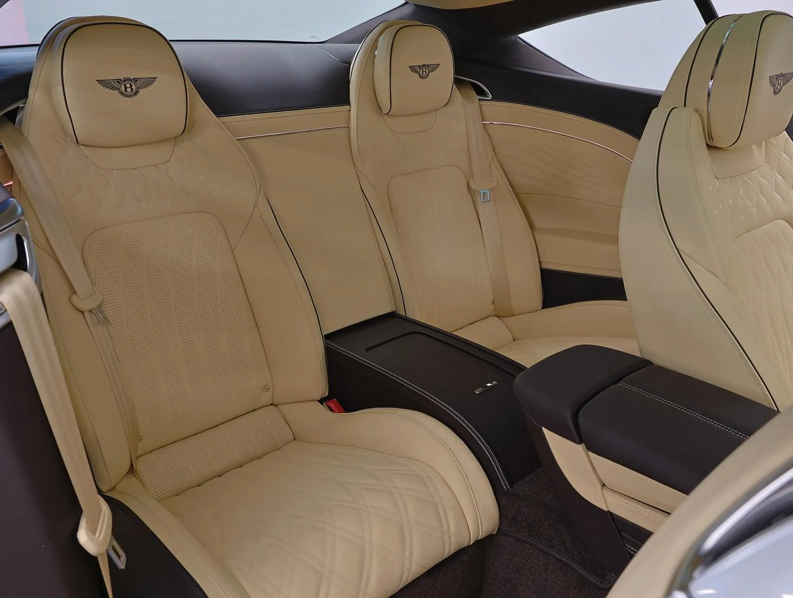 2026 Bentley Continental GT Azure, 13/22