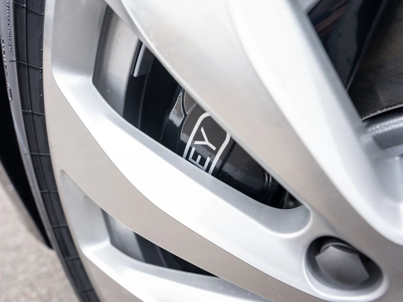 2026 Bentley Continental GT proposée par un concessionnaire spécialisé à Singen, Allemagne, photo 10 sur 15