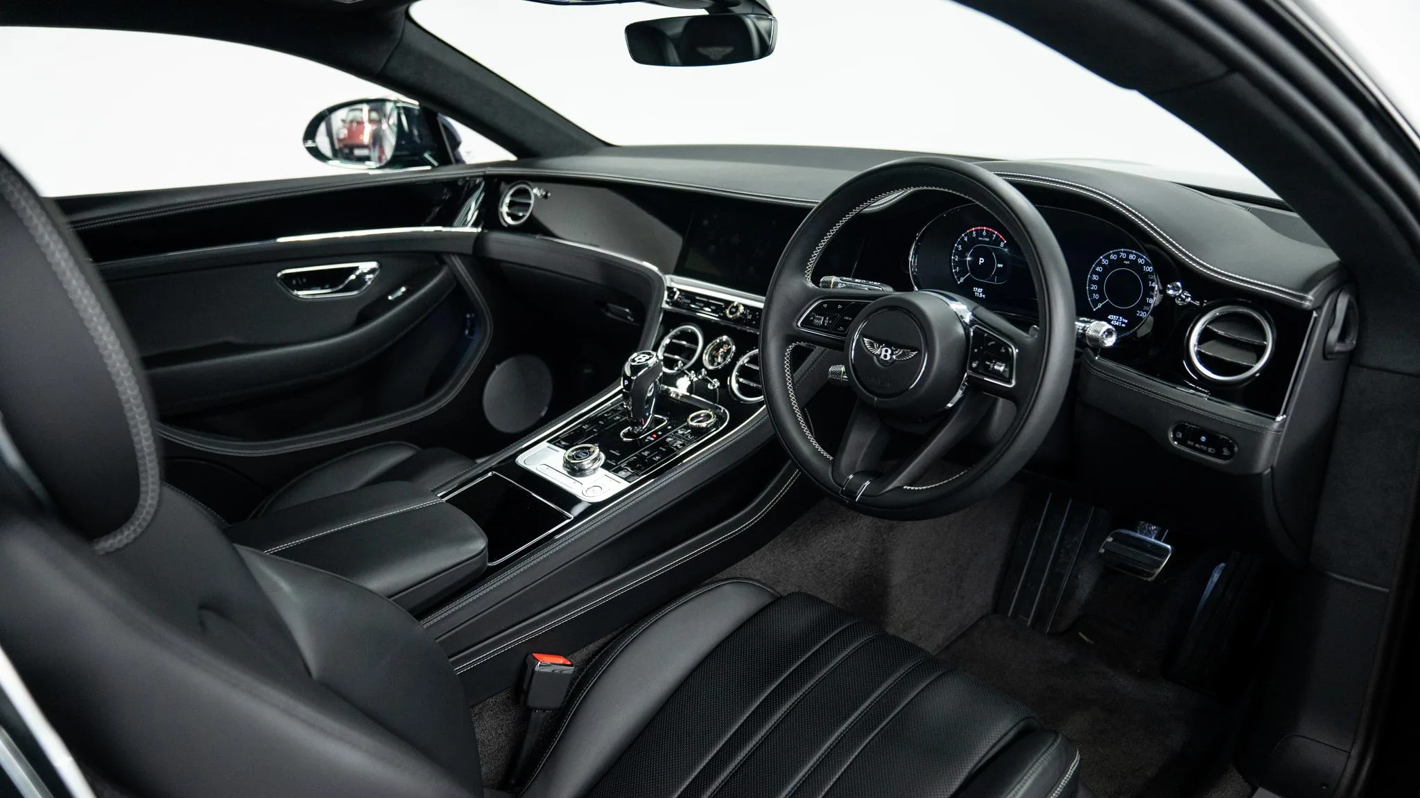 2026 Bentley Continental GT V8 High Performance Hybrid, 24/30