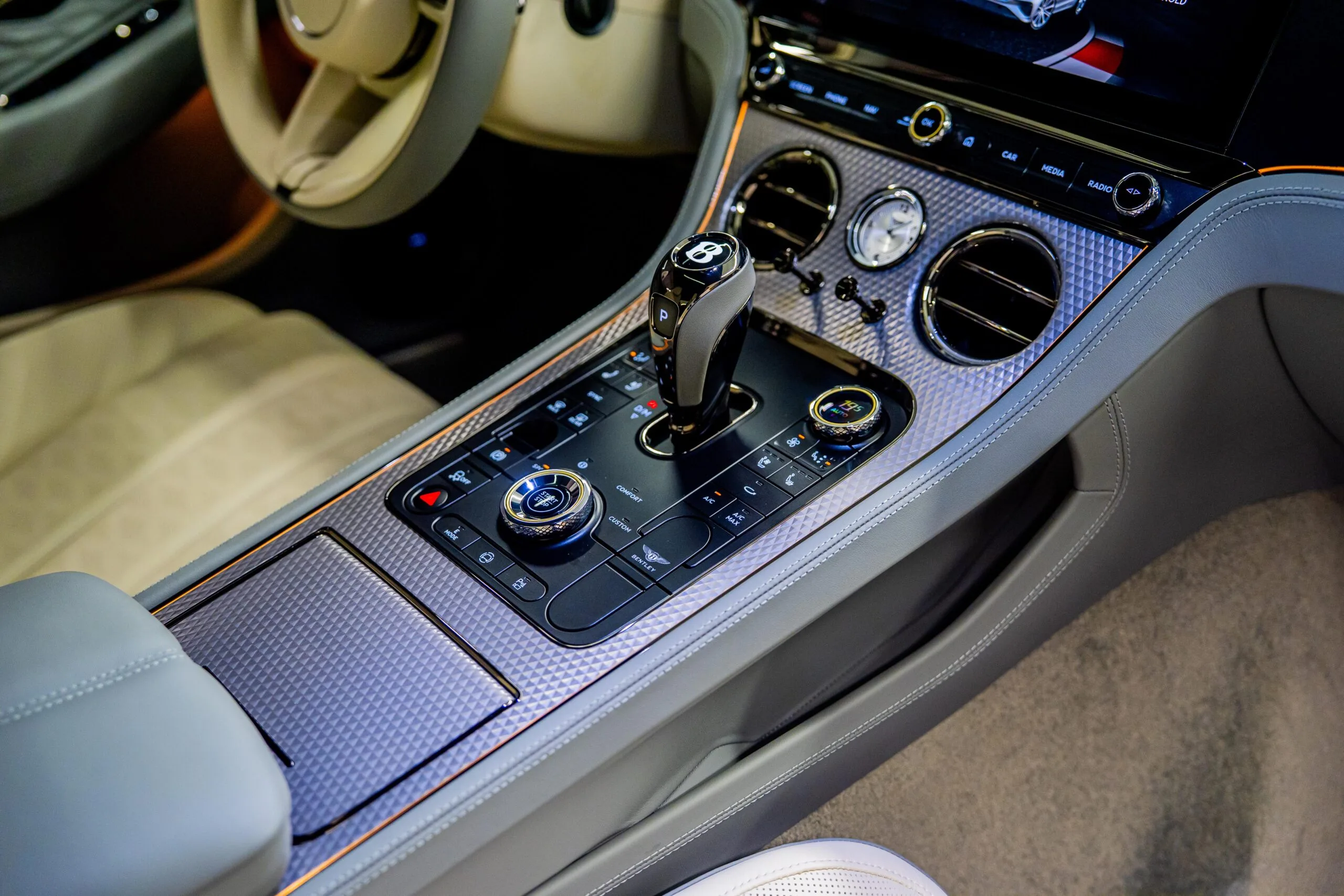 2026 Bentley Continental GT Mulliner, 17/28