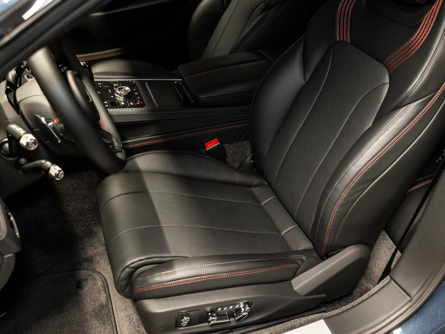 2026 Bentley Continental GT S V8 Hybrid, 15/30