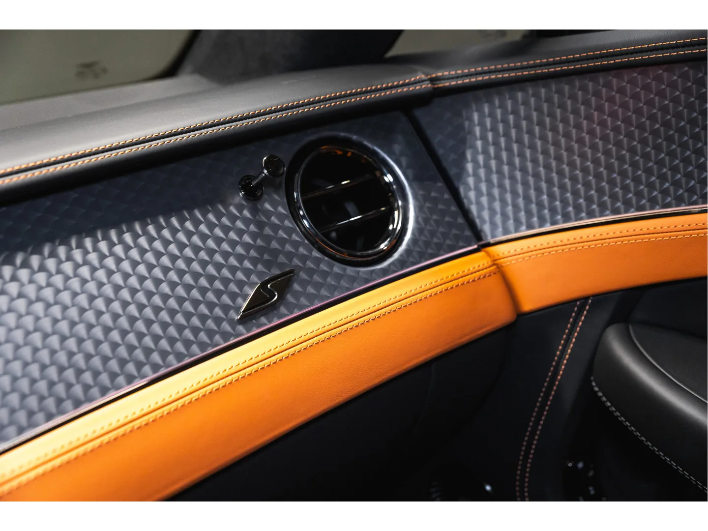 2026 Bentley Continental GT S V8 Hybrid, 23/30