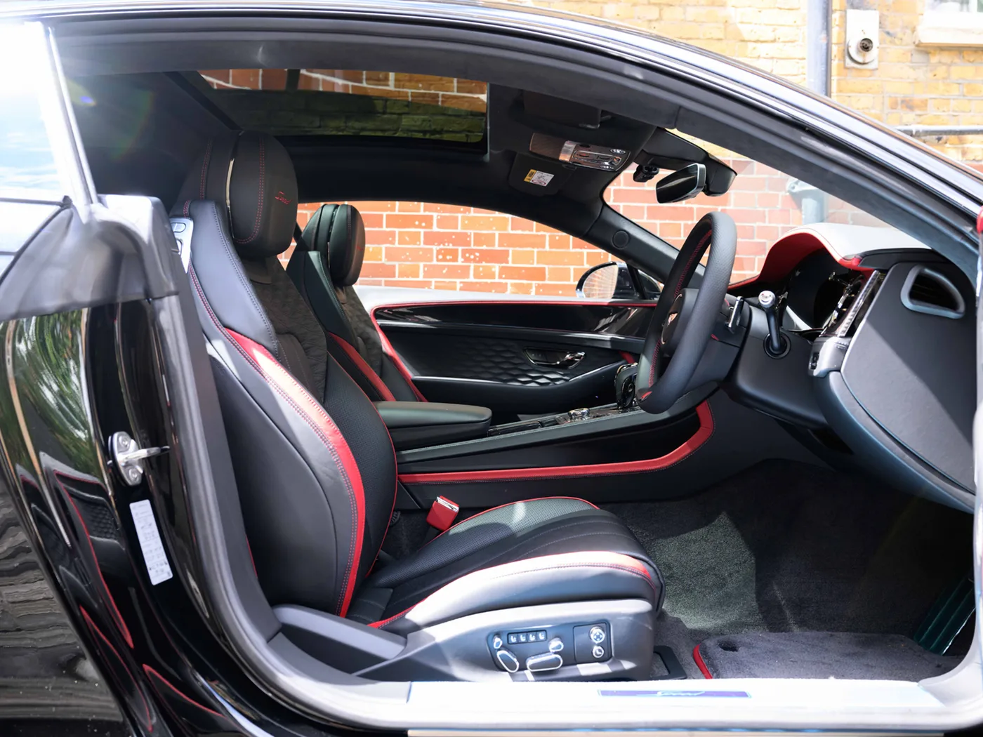 2026 Bentley Continental GT Speed angeboten von einer Vertragshändlergruppe in London, Vereinigtes Königreich, Foto 20 von 25