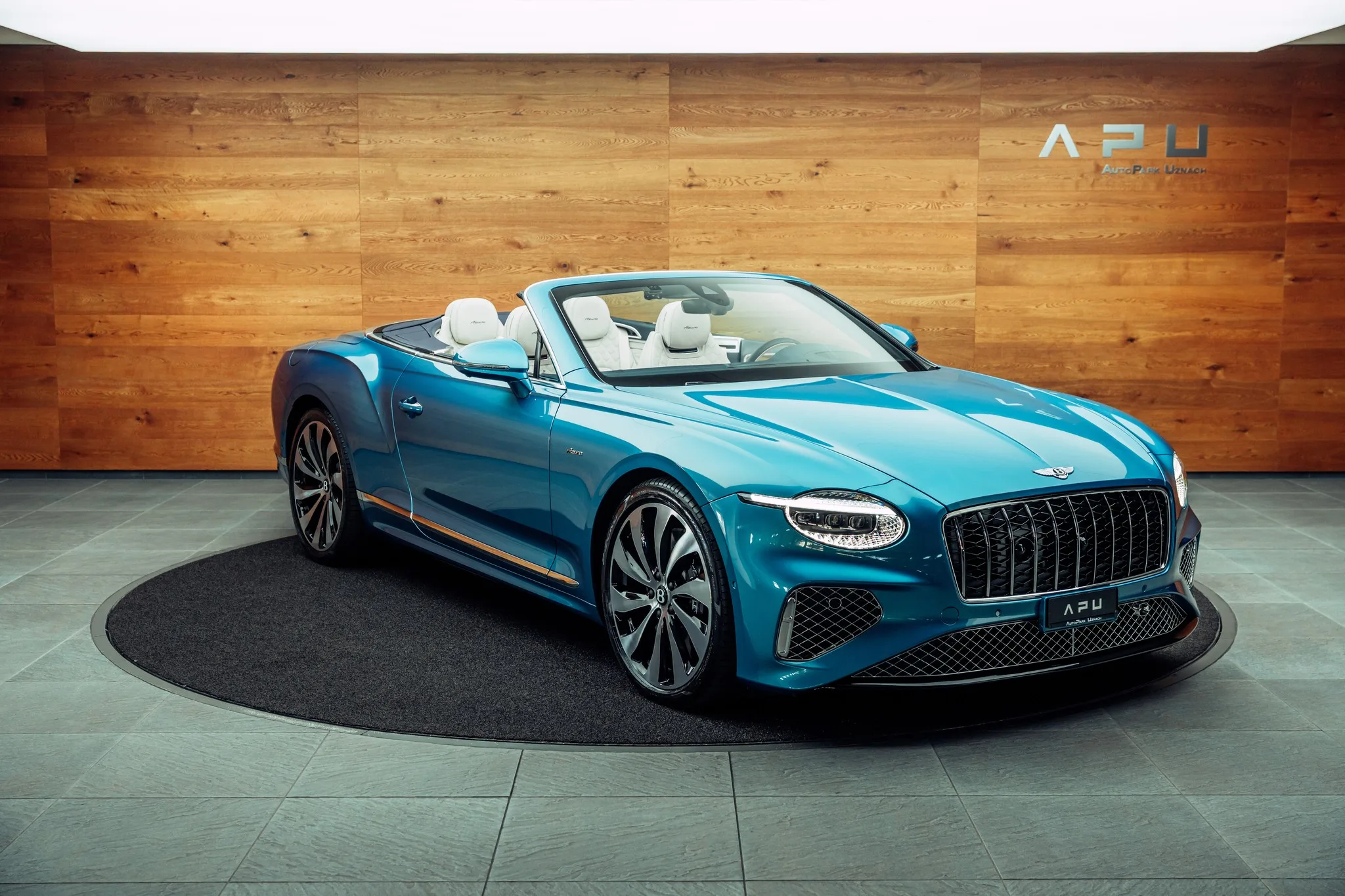 2026 Bentley Continental GTC Azure proposta da un concessionario specializzato a Uznach, Svizzera, foto principale