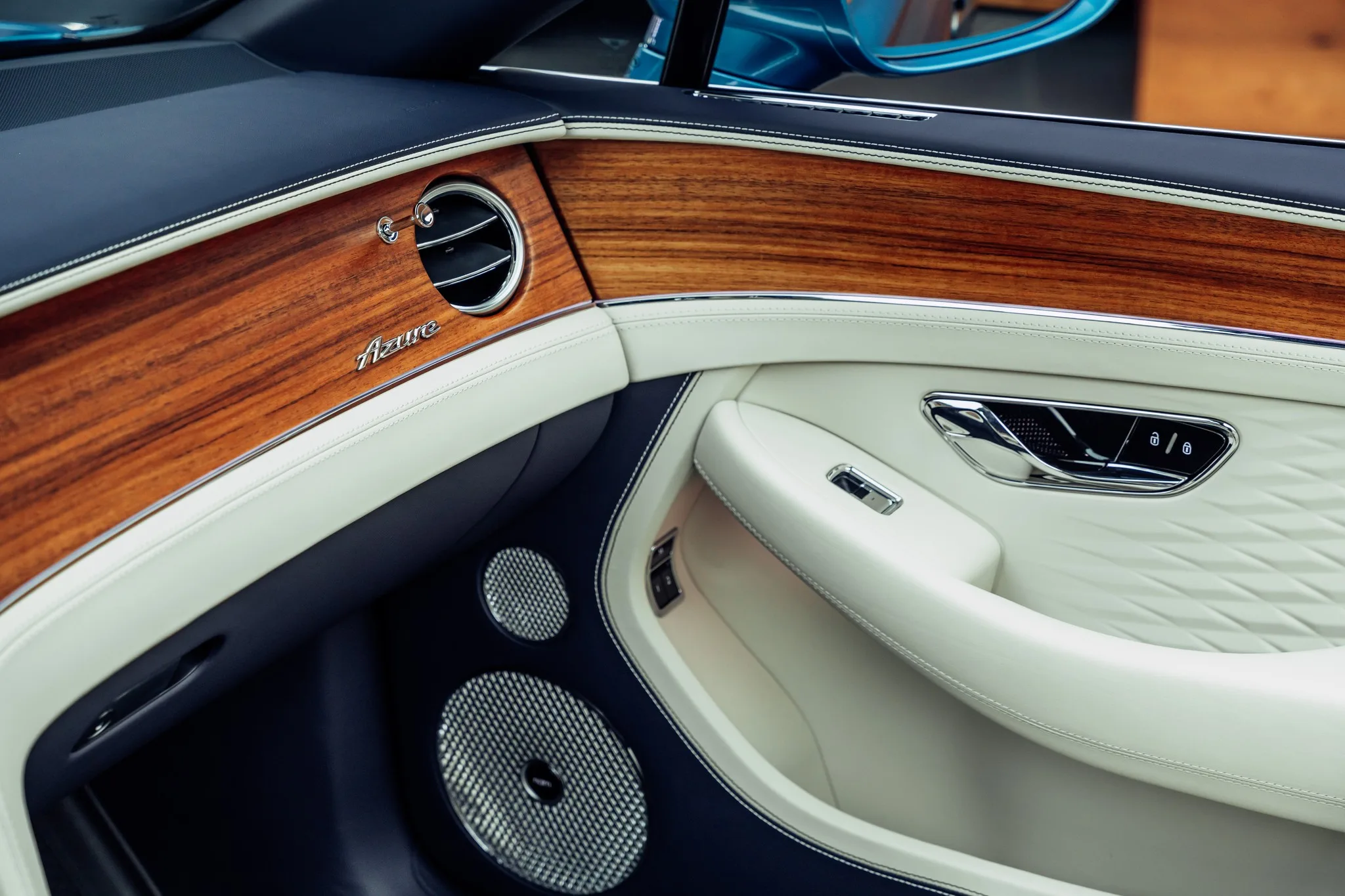 2026 Bentley Continental GTC Azure, 9/24