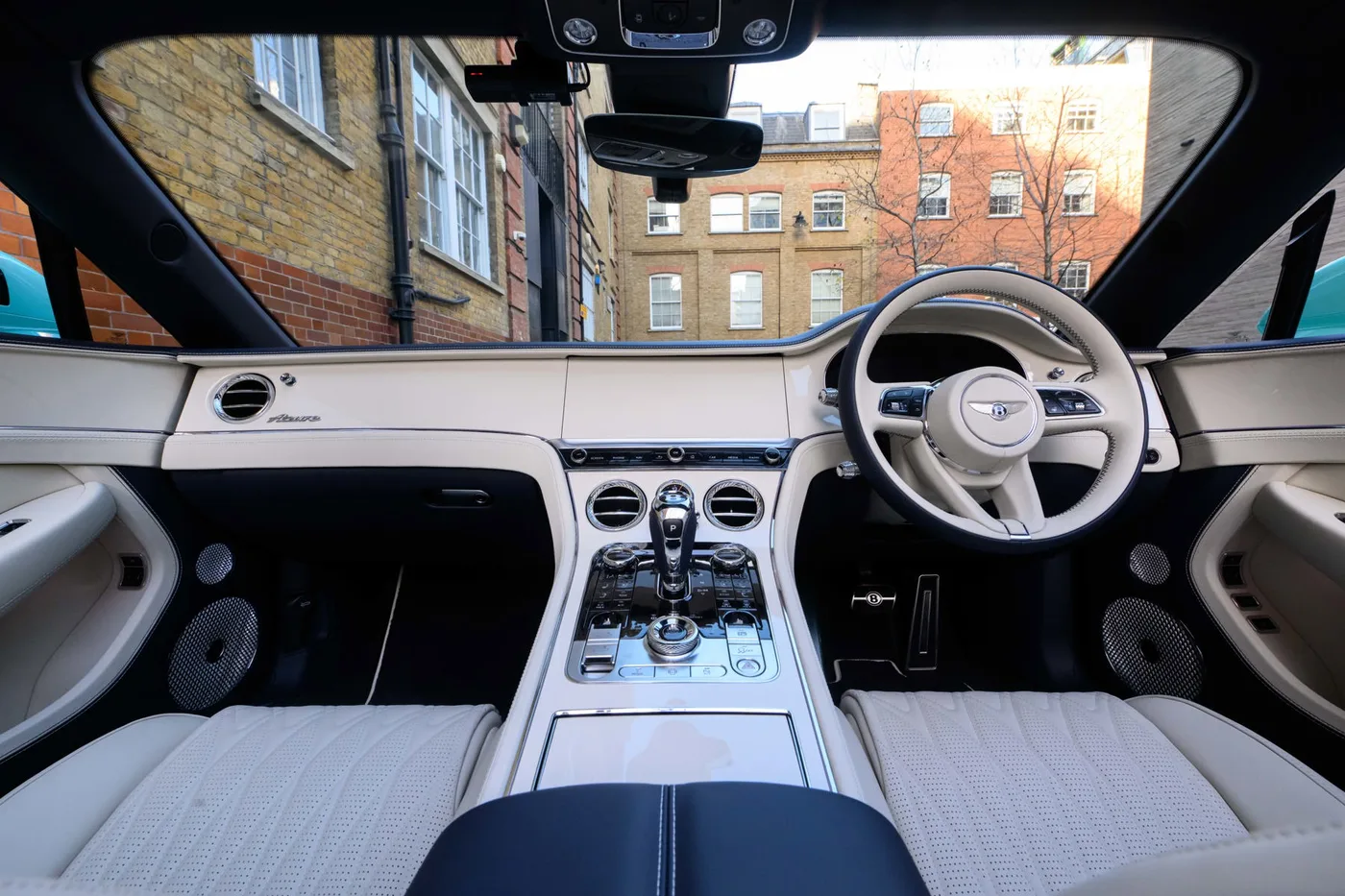 2026 Bentley Continental GTC Azure angeboten von einer Vertragshändlergruppe in London, Vereinigtes Königreich, Foto 4 von 25