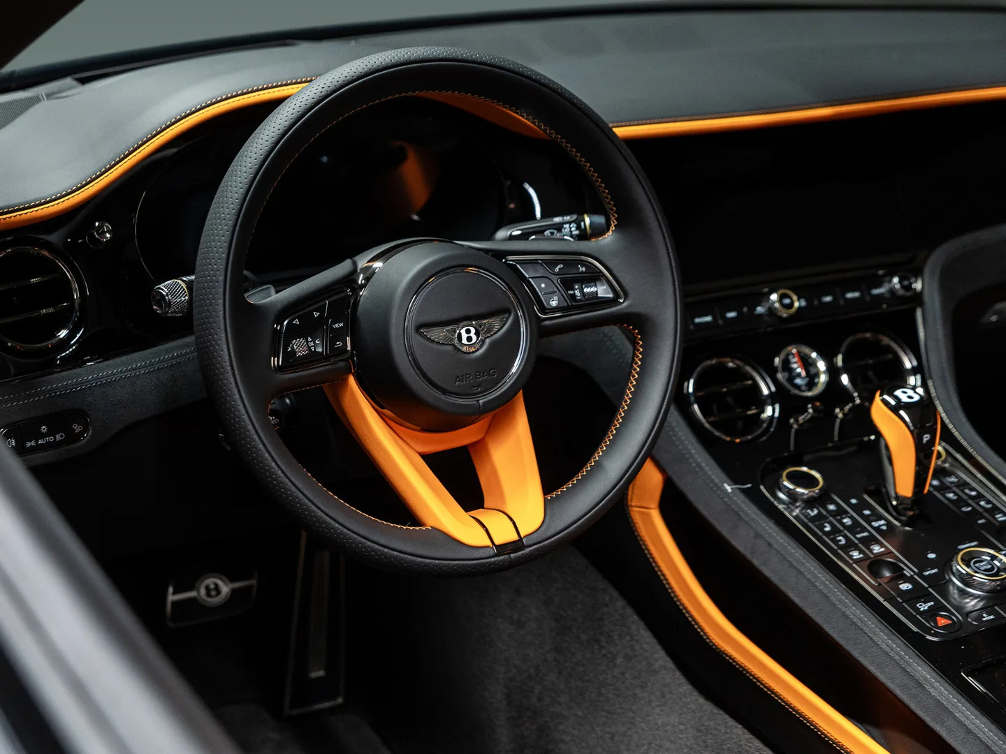 2026 Bentley Continental GTC Speed V8 Hybrid, 13/30
