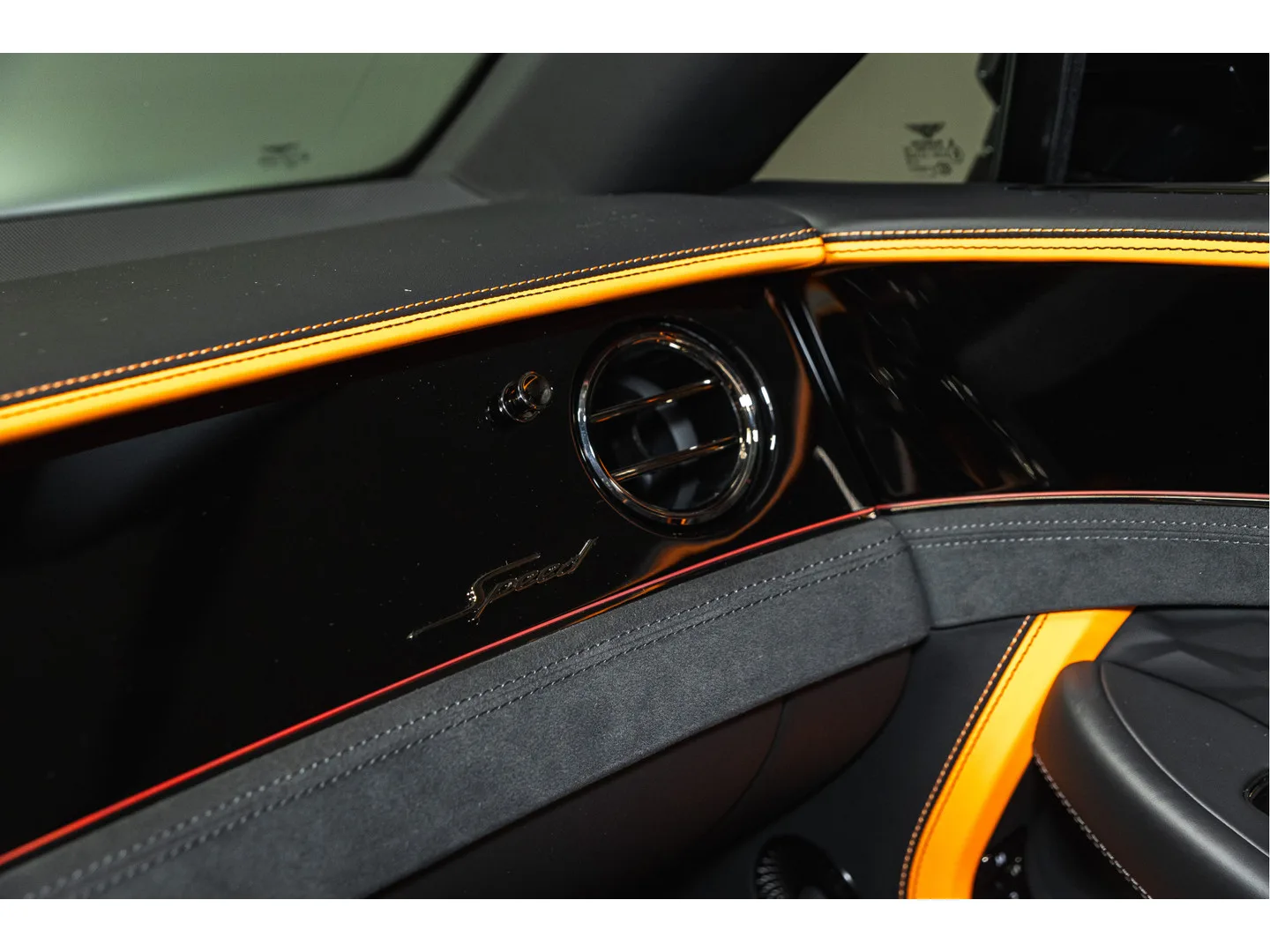 2026 Bentley Continental GTC Speed V8 Hybrid, 29/30