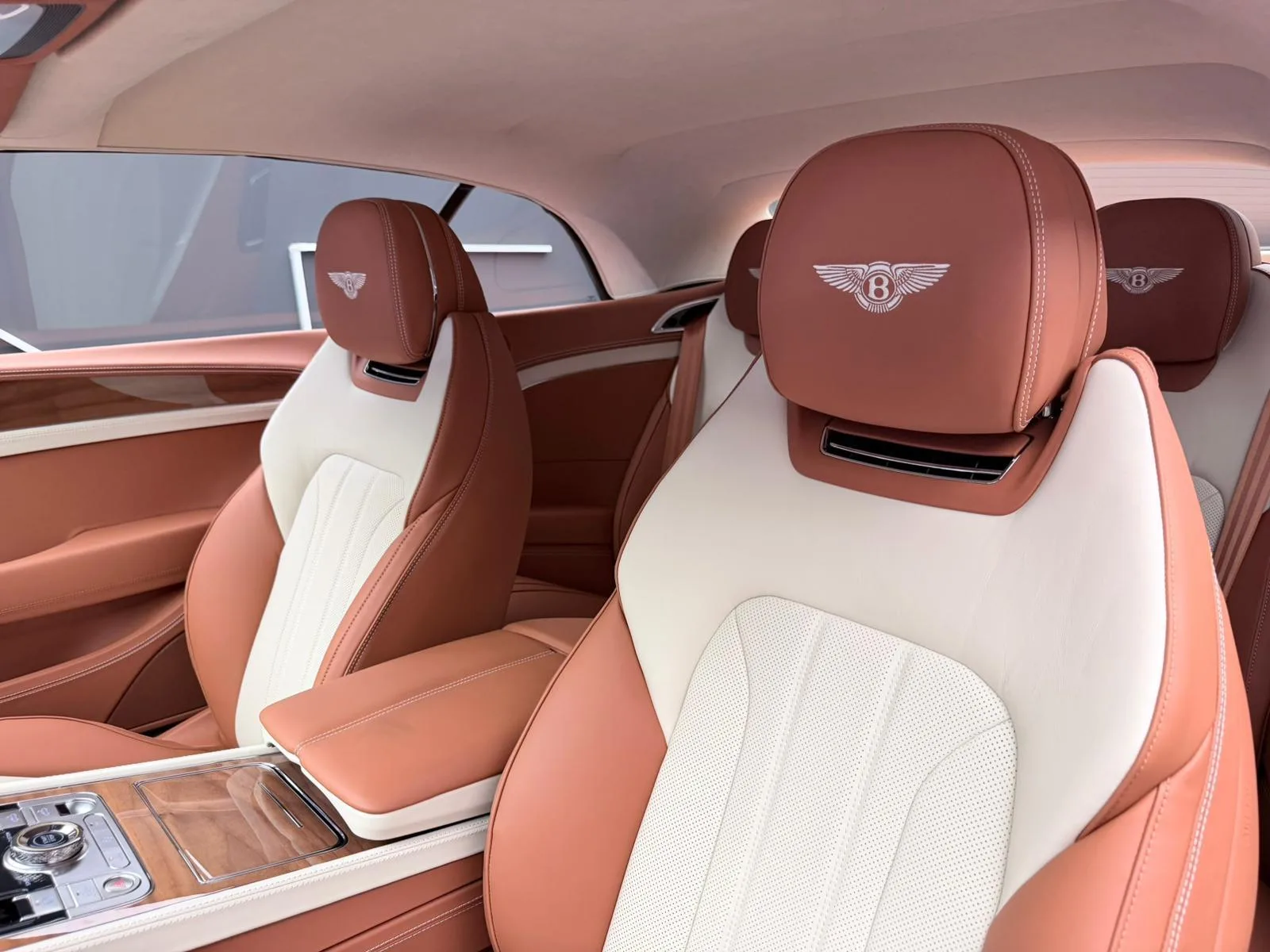 2026 Bentley Continental GTC, 15/29