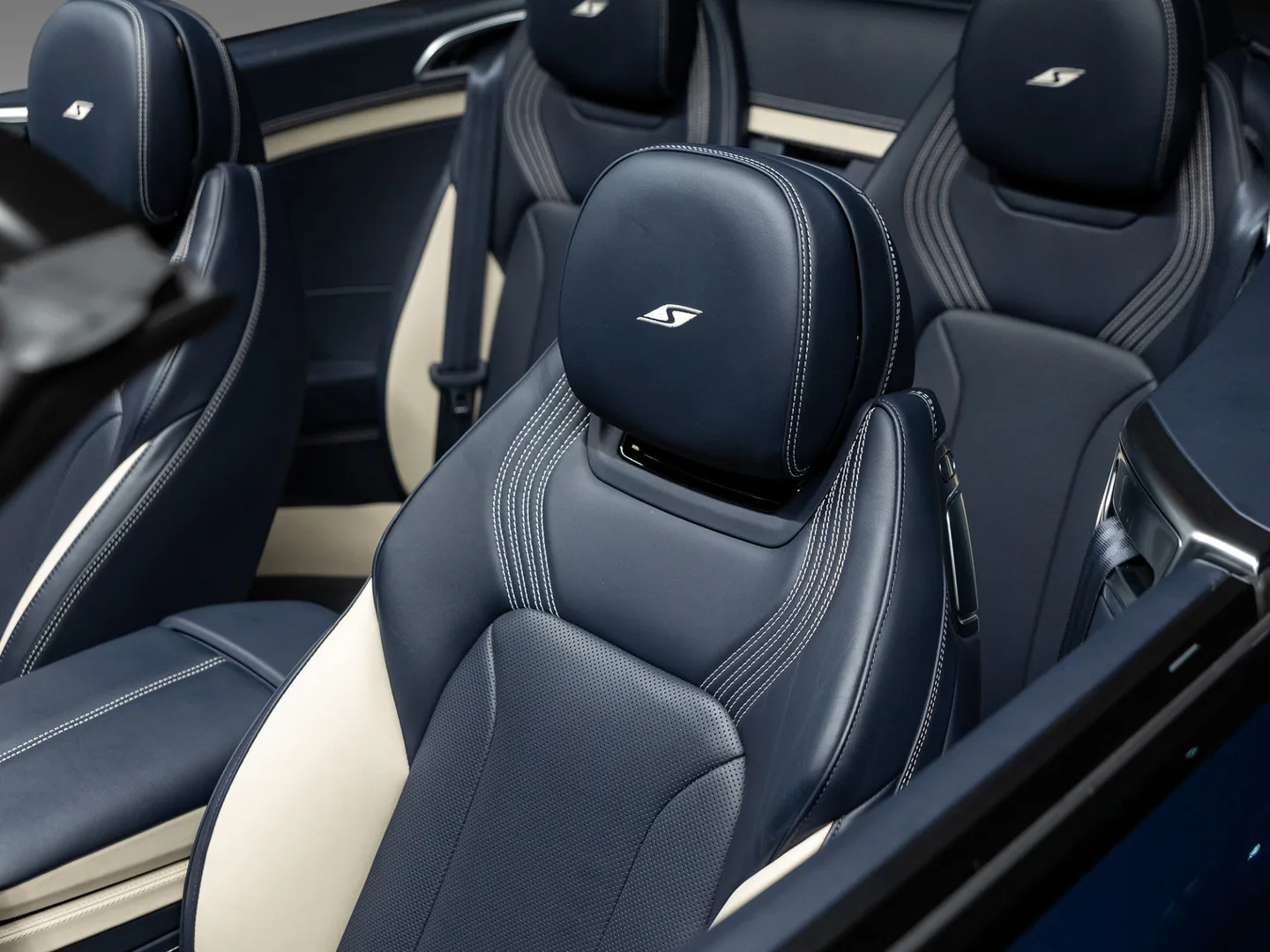 2026 Bentley Continental GTC S V8 Hybrid, 17/30