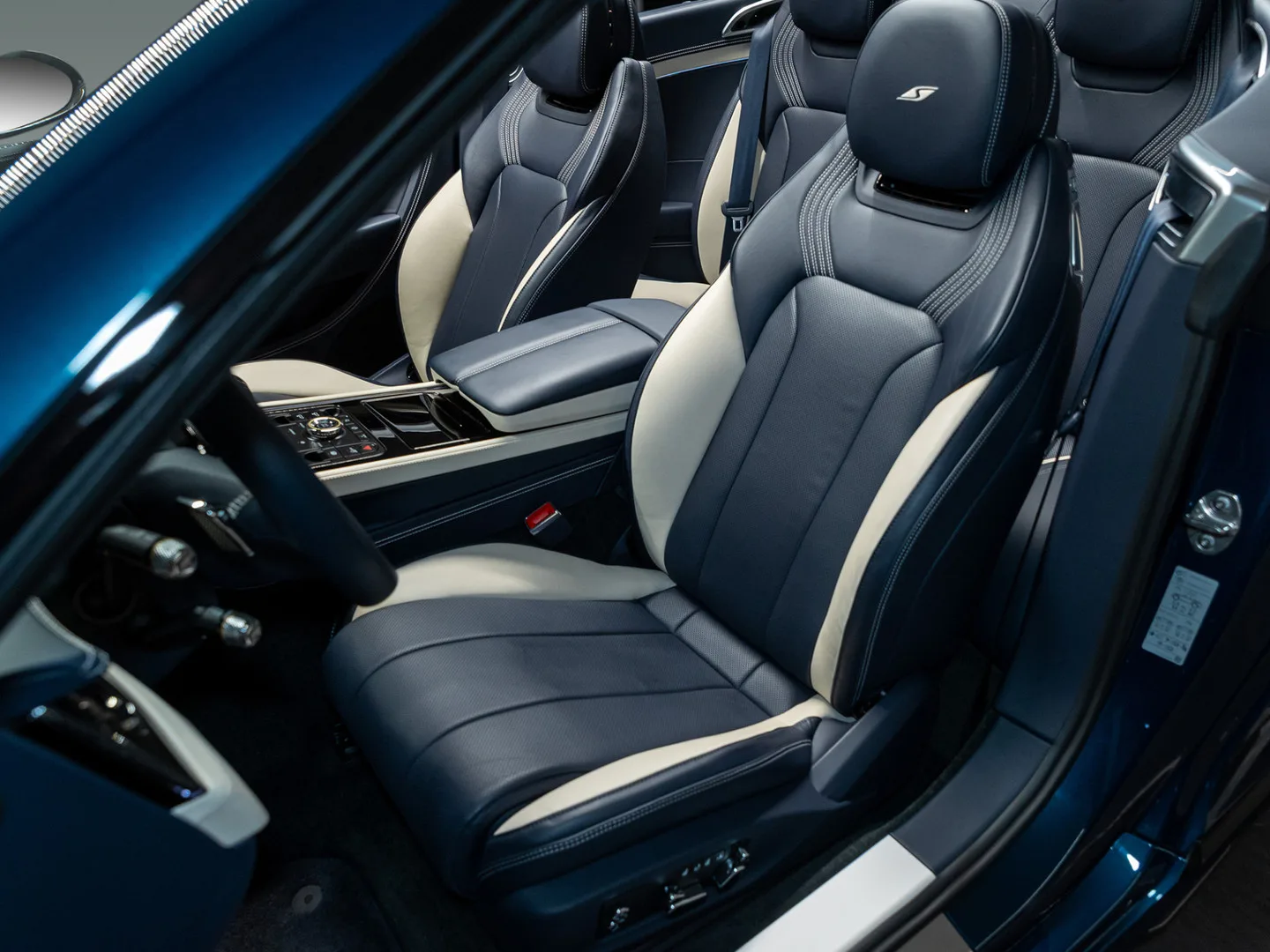 2026 Bentley Continental GTC S V8 Hybrid, 20/30