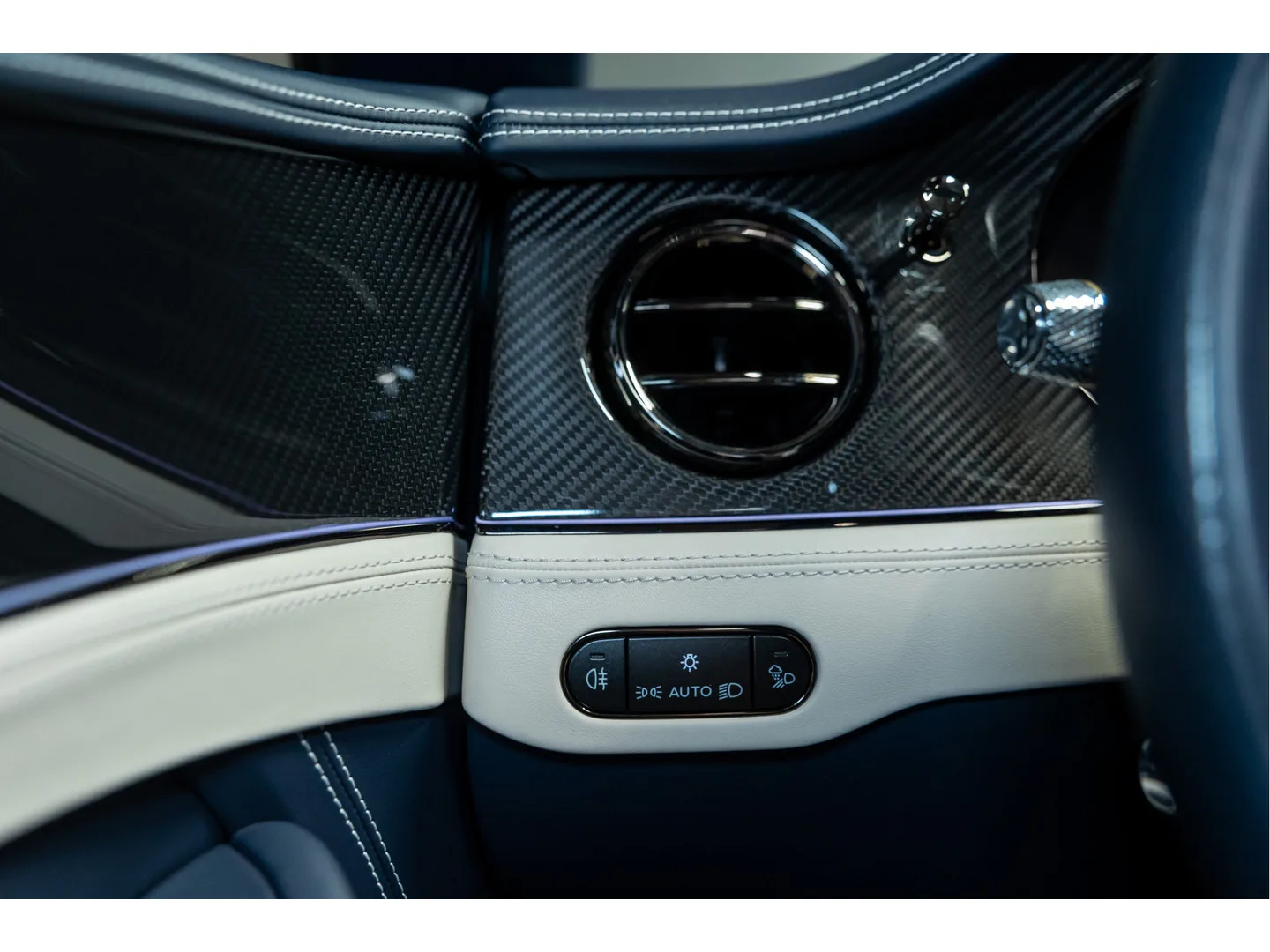2026 Bentley Continental GTC S V8 Hybrid, 26/30