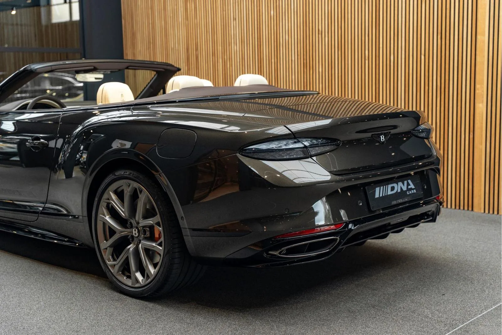 2026 Bentley Continental GTC S, 13/30