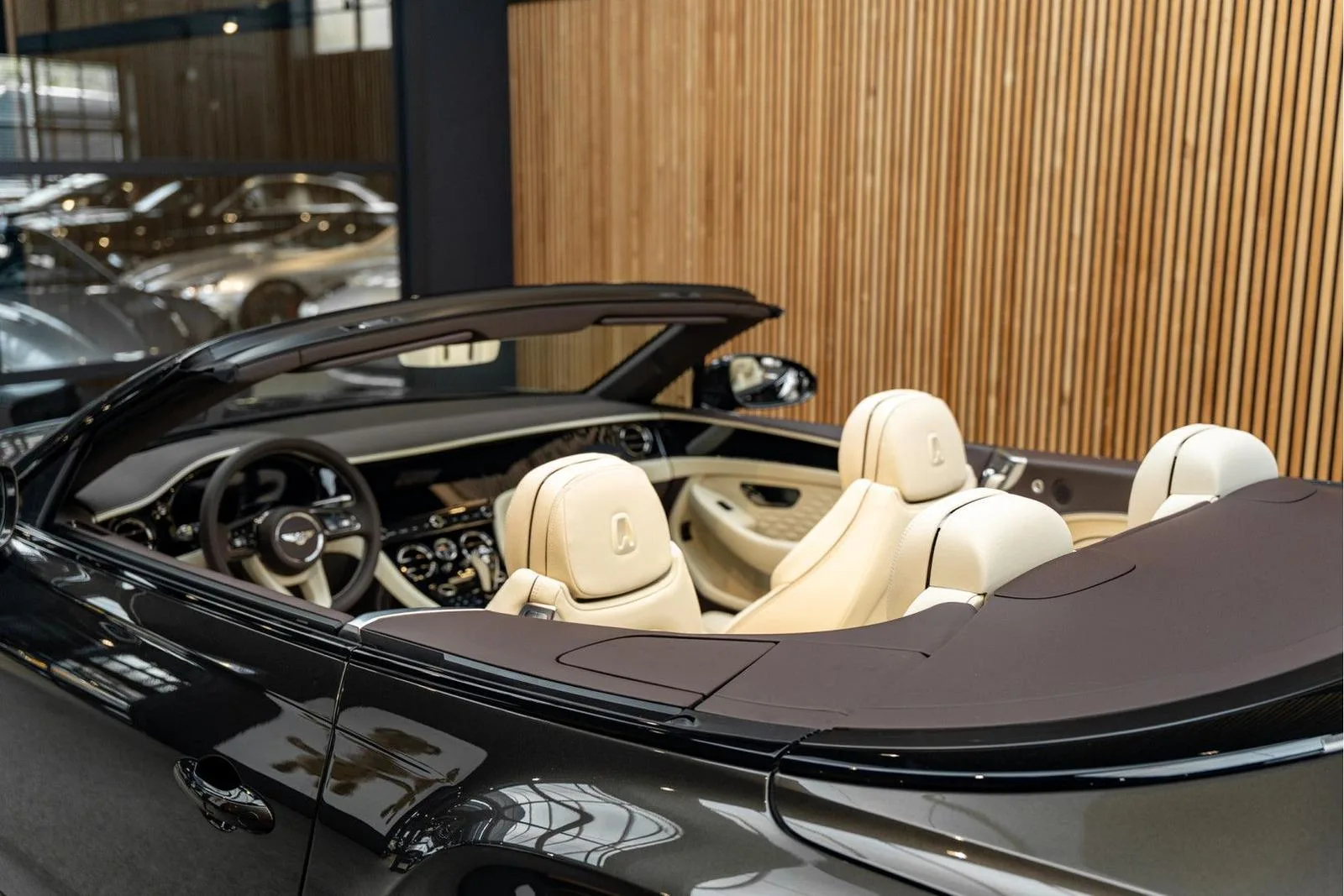 2026 Bentley Continental GTC S, 21/30