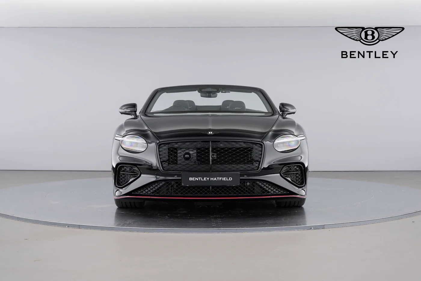 2026 Bentley Continental GTC Speed angeboten von einer Vertragshändlergruppe in Hatfield, Vereinigtes Königreich, Foto 2 von 25