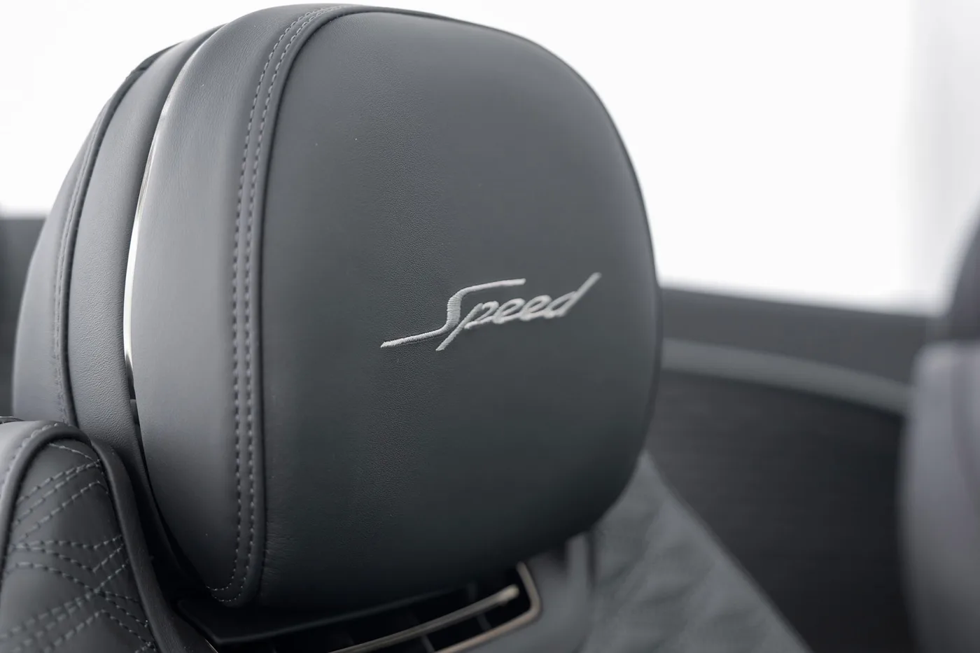 2026 Bentley Continental GTC Speed angeboten von einer Vertragshändlergruppe in Hatfield, Vereinigtes Königreich, Foto 9 von 25
