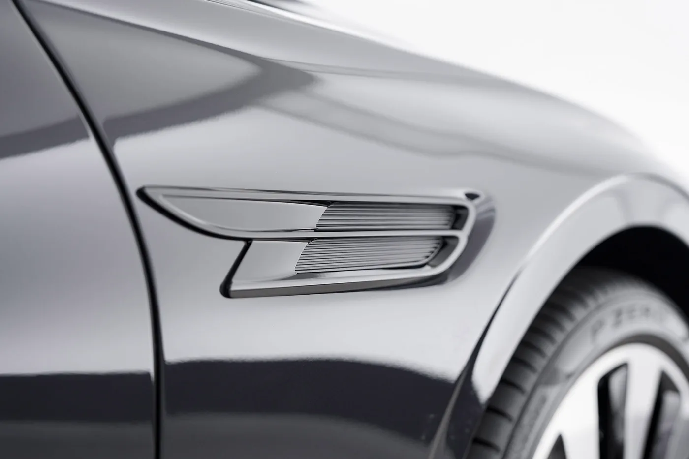2026 Bentley Flying Spur Azure angeboten von einer Vertragshändlergruppe in Hatfield, Vereinigtes Königreich, Foto 12 von 25