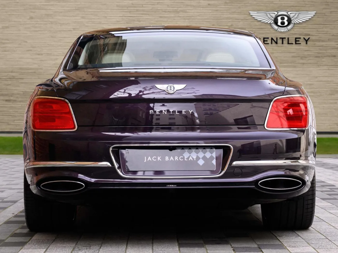 2026 Bentley Flying Spur Azure angeboten von einer Vertragshändlergruppe in London, Vereinigtes Königreich, Foto 9 von 25