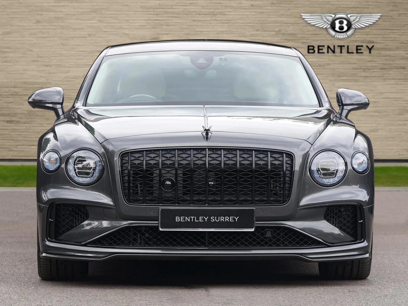 2026 Bentley Flying Spur Azure angeboten von einer Vertragshändlergruppe in Ripley, Vereinigtes Königreich, Foto 9 von 25