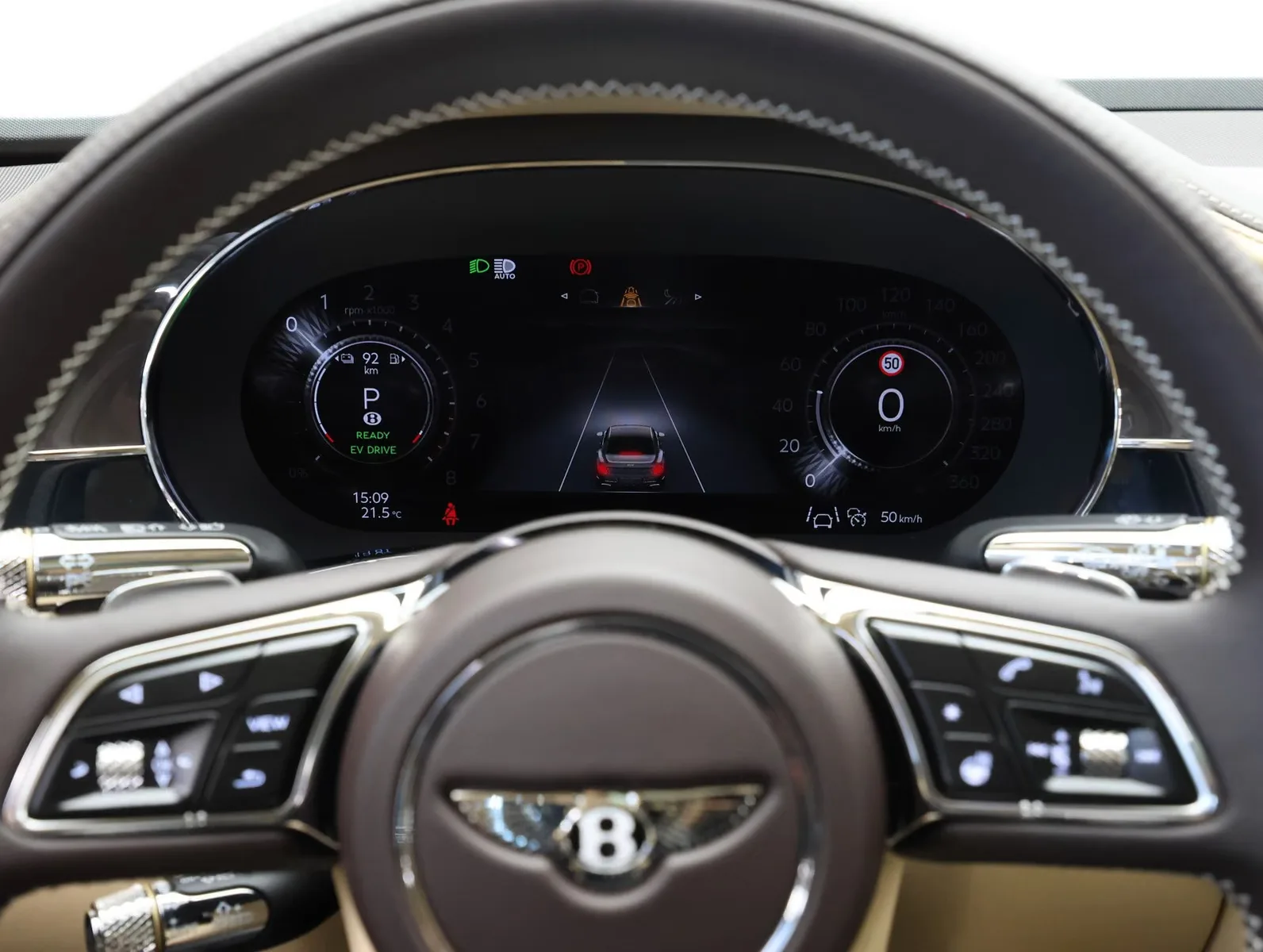2026 Bentley Flying Spur Azure, 6/25