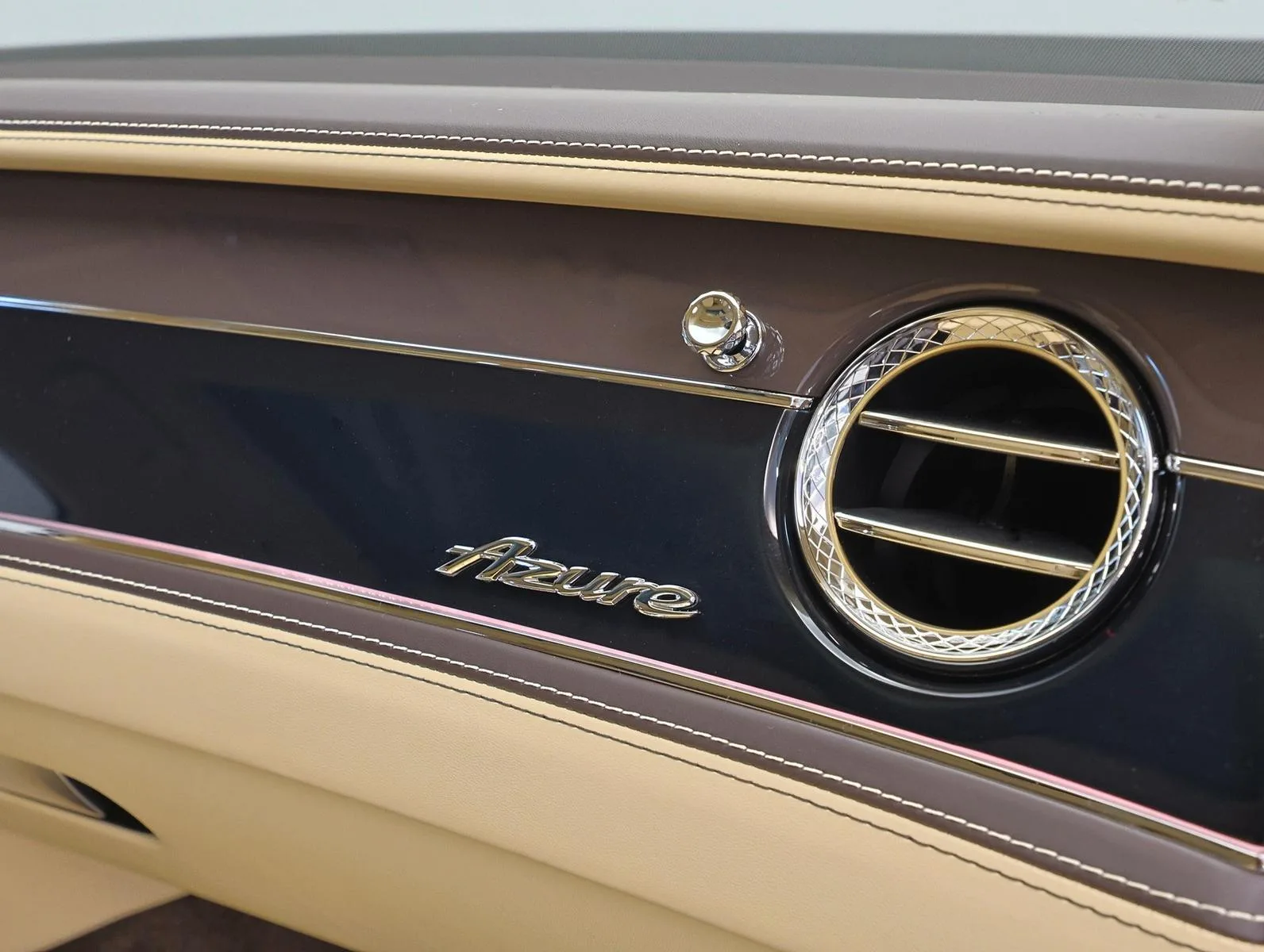 2026 Bentley Flying Spur Azure, 13/25