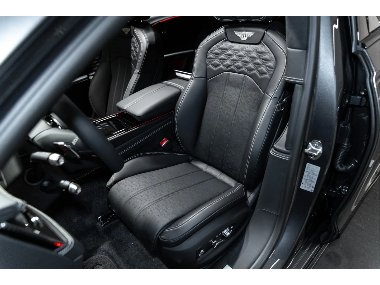 2026 Bentley Flying Spur, 24/30