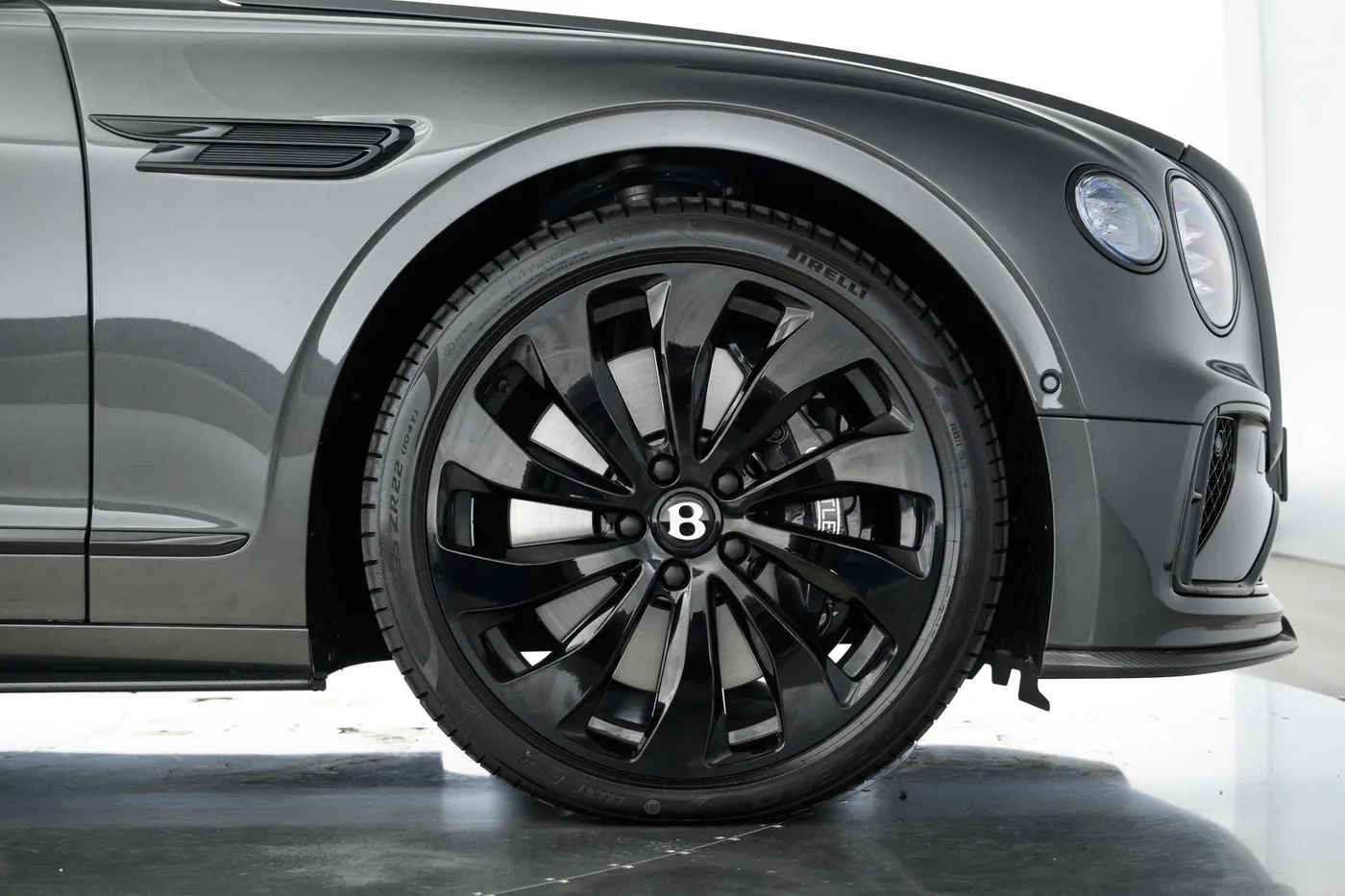 2026 Bentley Flying Spur offered by a franchised dealer group in Hatfield, United Kingdom, photo 8 of 25