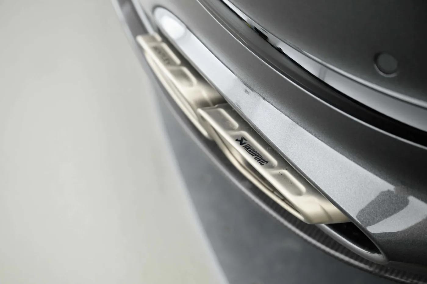 2026 Bentley Flying Spur offered by a franchised dealer group in Hatfield, United Kingdom, photo 14 of 25