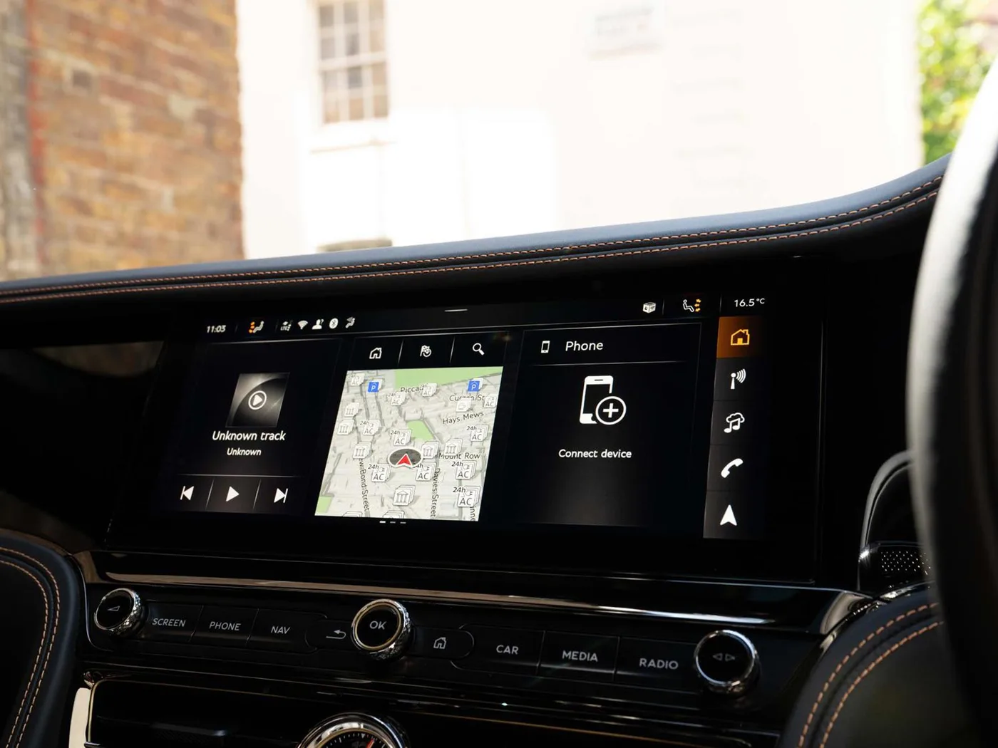 2026 Bentley Flying Spur offered by a franchised dealer group in London, United Kingdom, photo 23 of 25