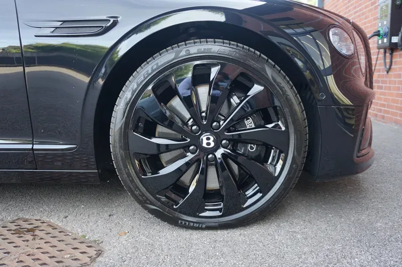 2026 Bentley Flying Spur, 6/30
