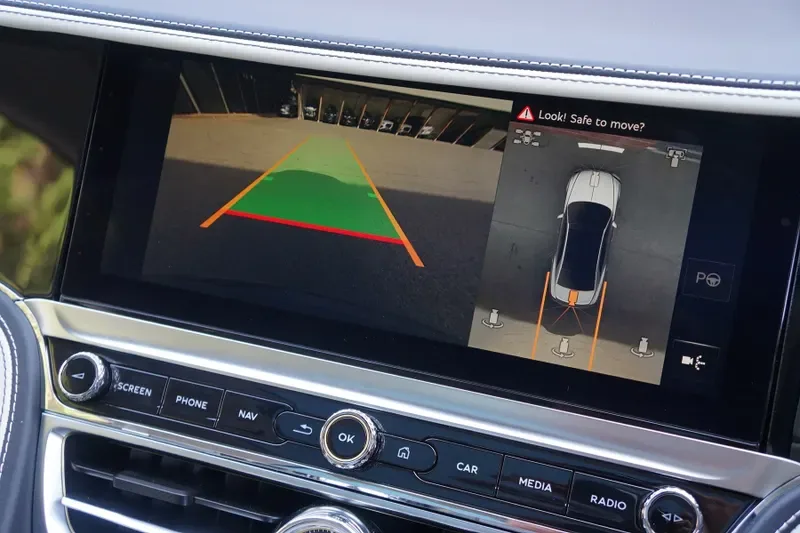 2026 Bentley Flying Spur, 15/30