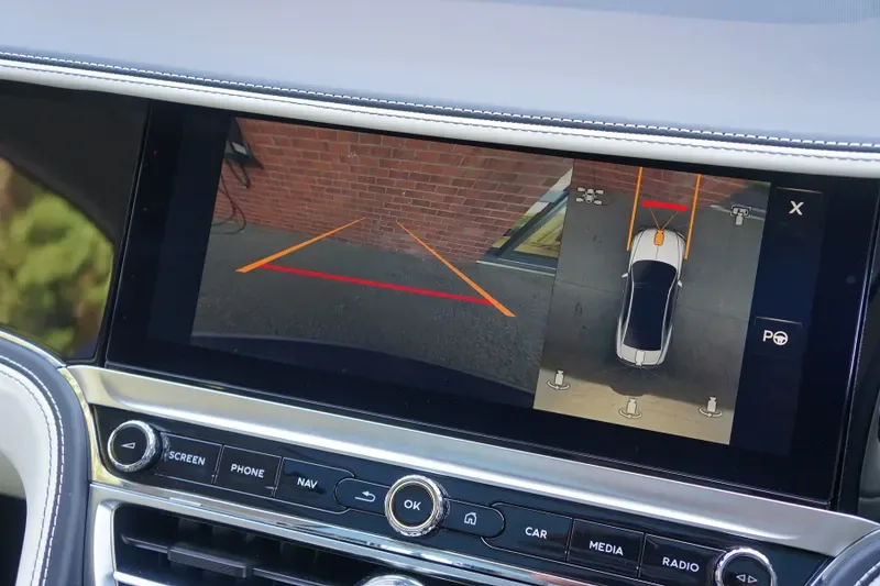 2026 Bentley Flying Spur, 16/30