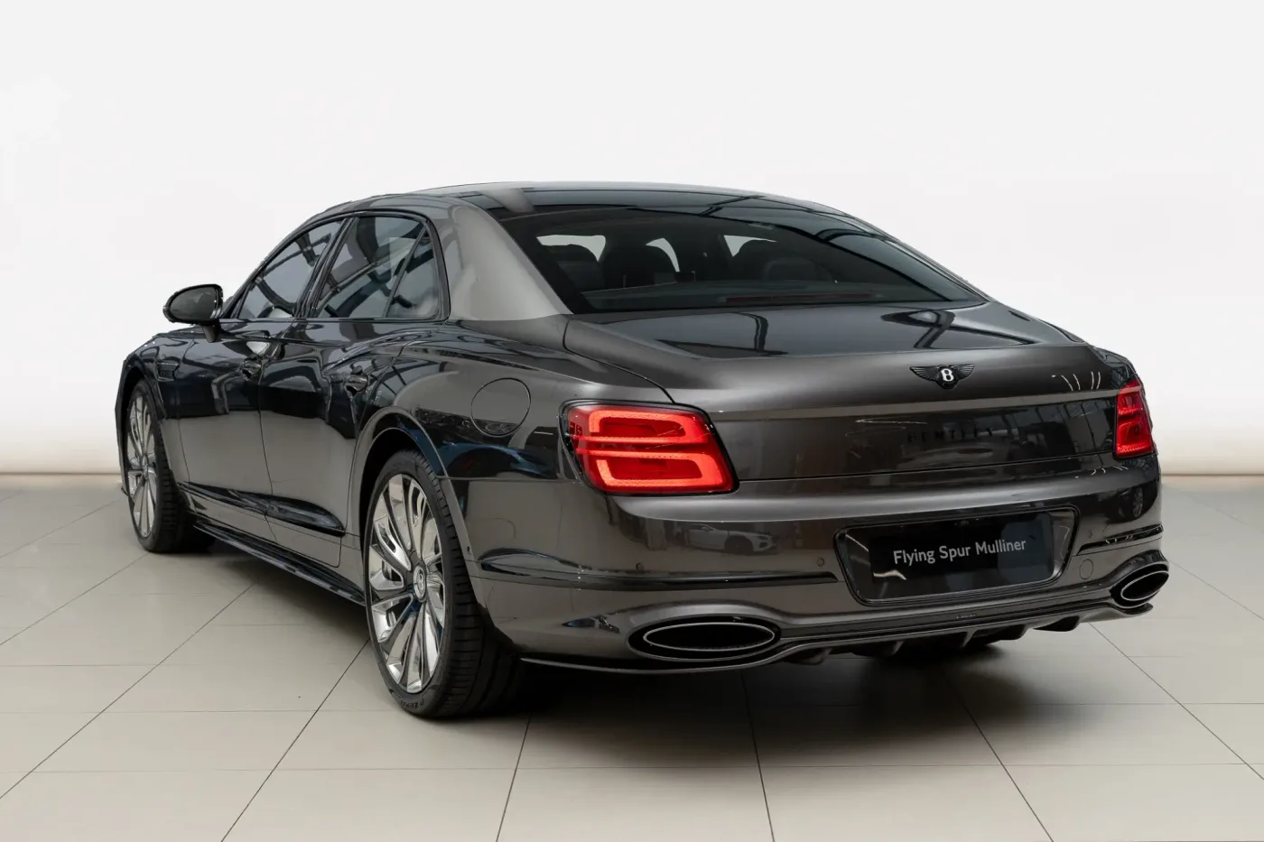 2026 Bentley Flying Spur Mulliner proposée par un concessionnaire agréé Bentley à Riga, Lettonie, photo 3 sur 25