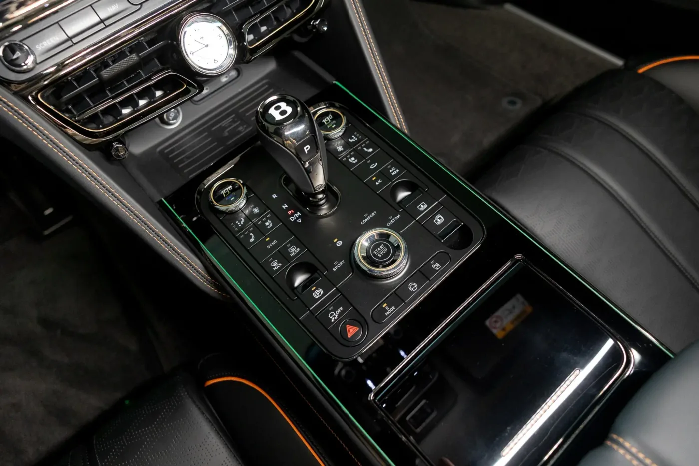 2026 Bentley Flying Spur Mulliner proposée par un concessionnaire agréé Bentley à Riga, Lettonie, photo 7 sur 25
