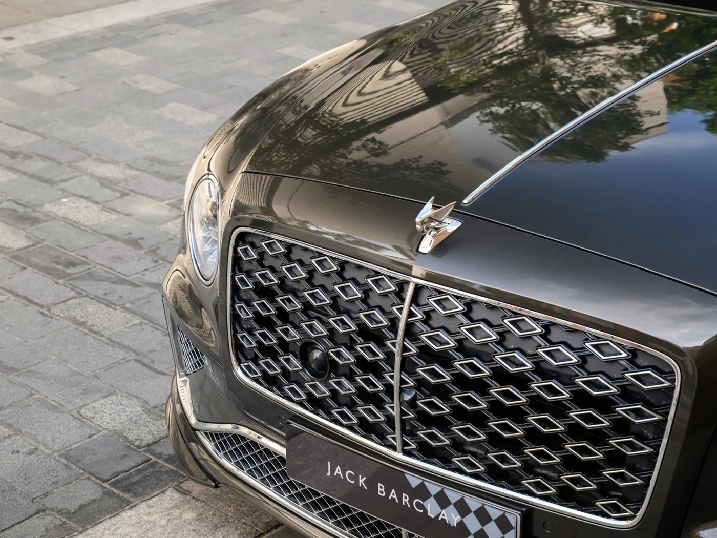 2026 Bentley Flying Spur Mulliner proposée par un groupe de concessions agréées à London, Royaume-Uni, photo 14 sur 25