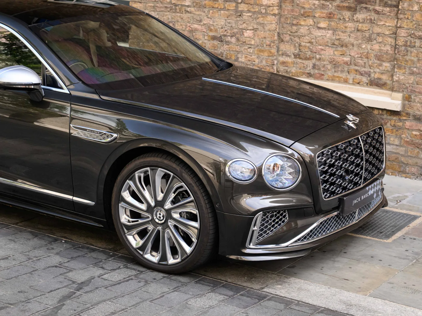 2026 Bentley Flying Spur Mulliner proposée par un groupe de concessions agréées à London, Royaume-Uni, photo 18 sur 25