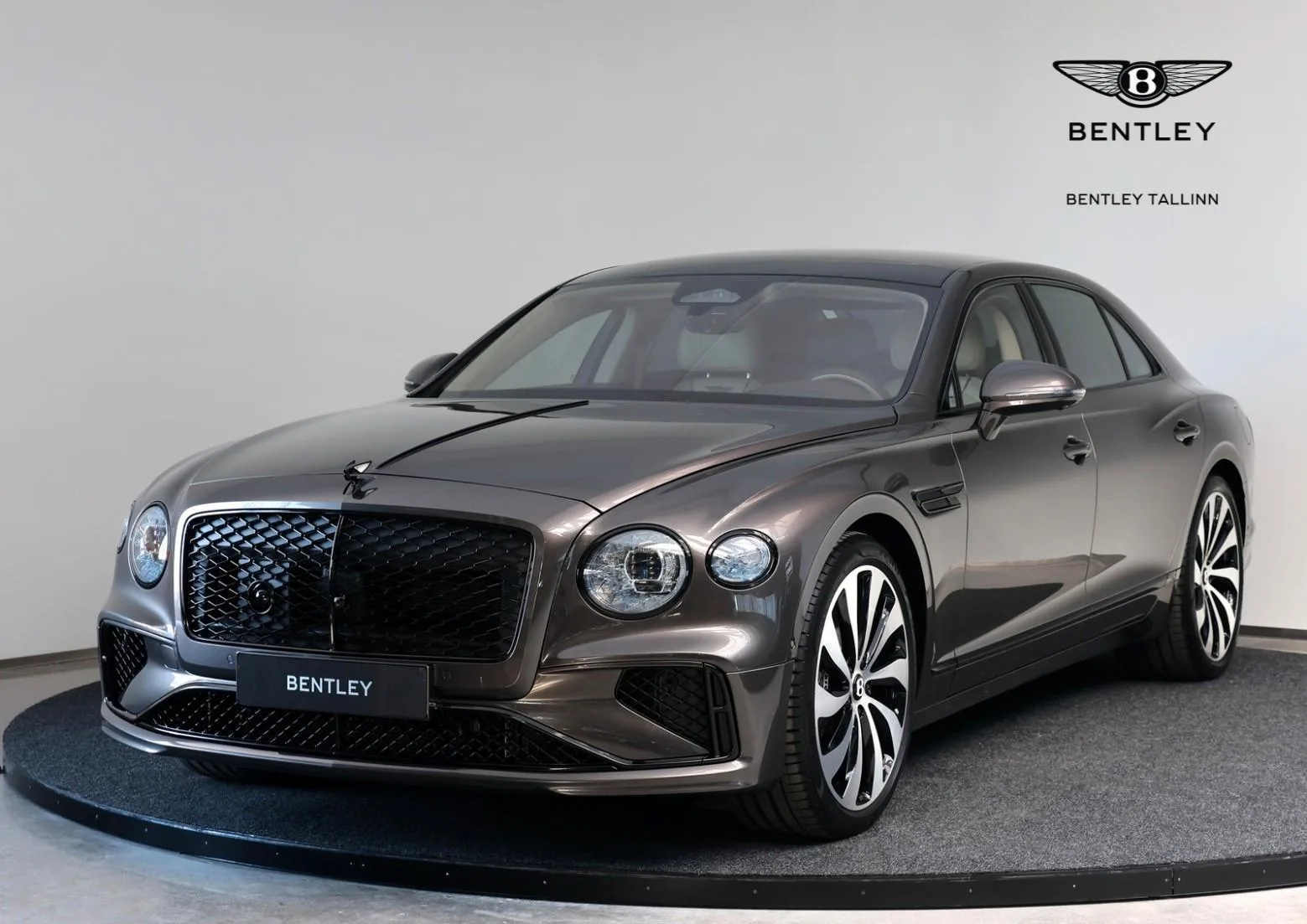 2026 Bentley Flying Spur angeboten von einem Fachhändler in Tallinn, Estland, Hauptfoto