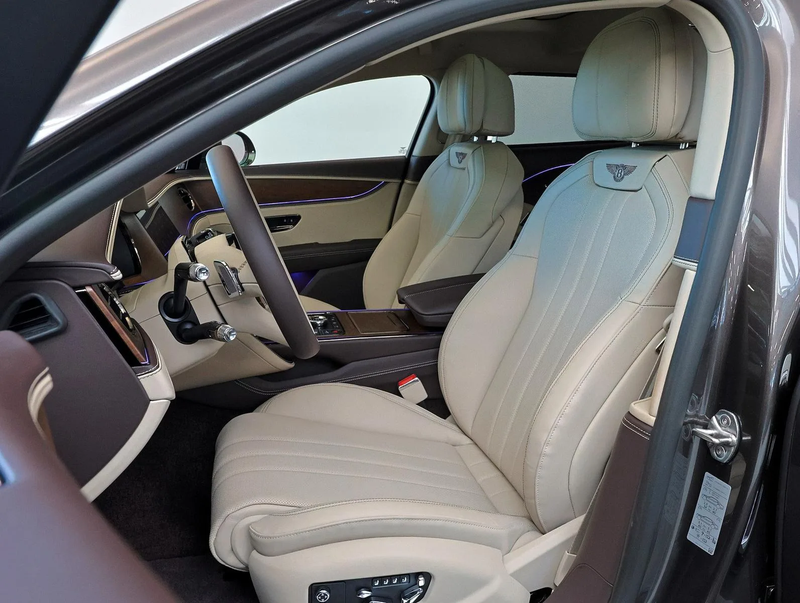 2026 Bentley Flying Spur, 10/20