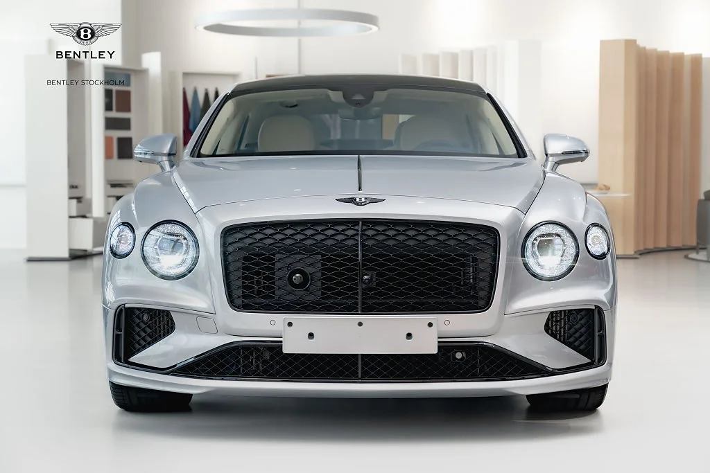 2026 Bentley Flying Spur offered by an authorised dealer in Järfälla, Sweden, main photo