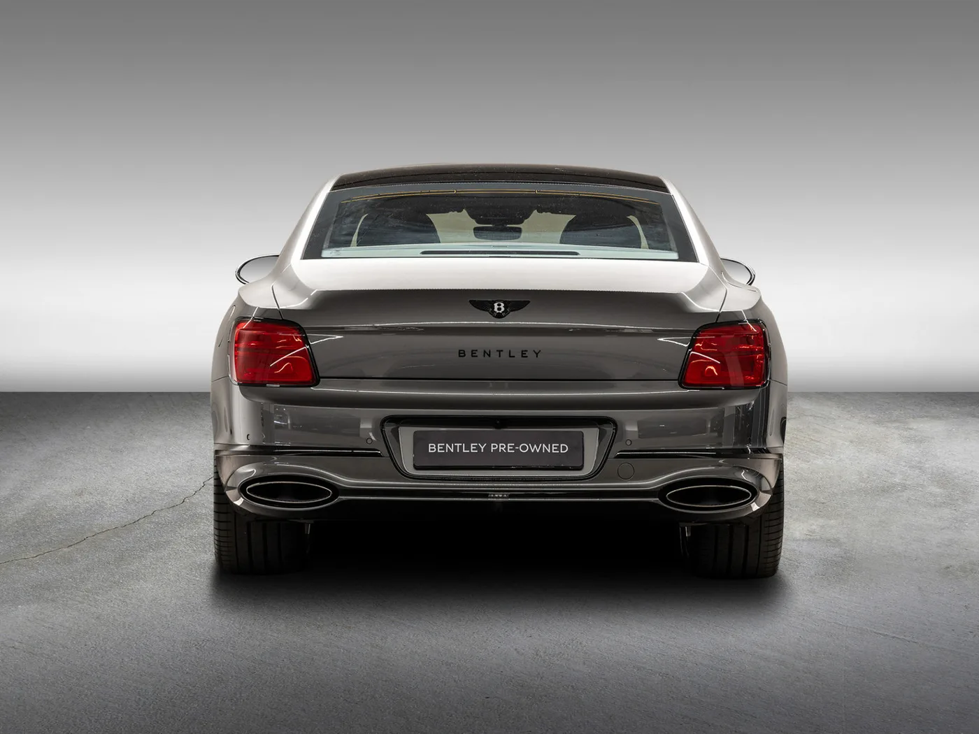 2026 Bentley Flying Spur V8 Hybrid offered by an official Bentley dealer in Leusden, Netherlands, photo 5 of 25