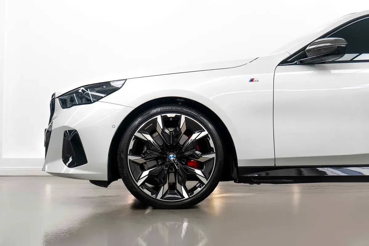 2026 BMW 530i M Sport Pro, 6/15
