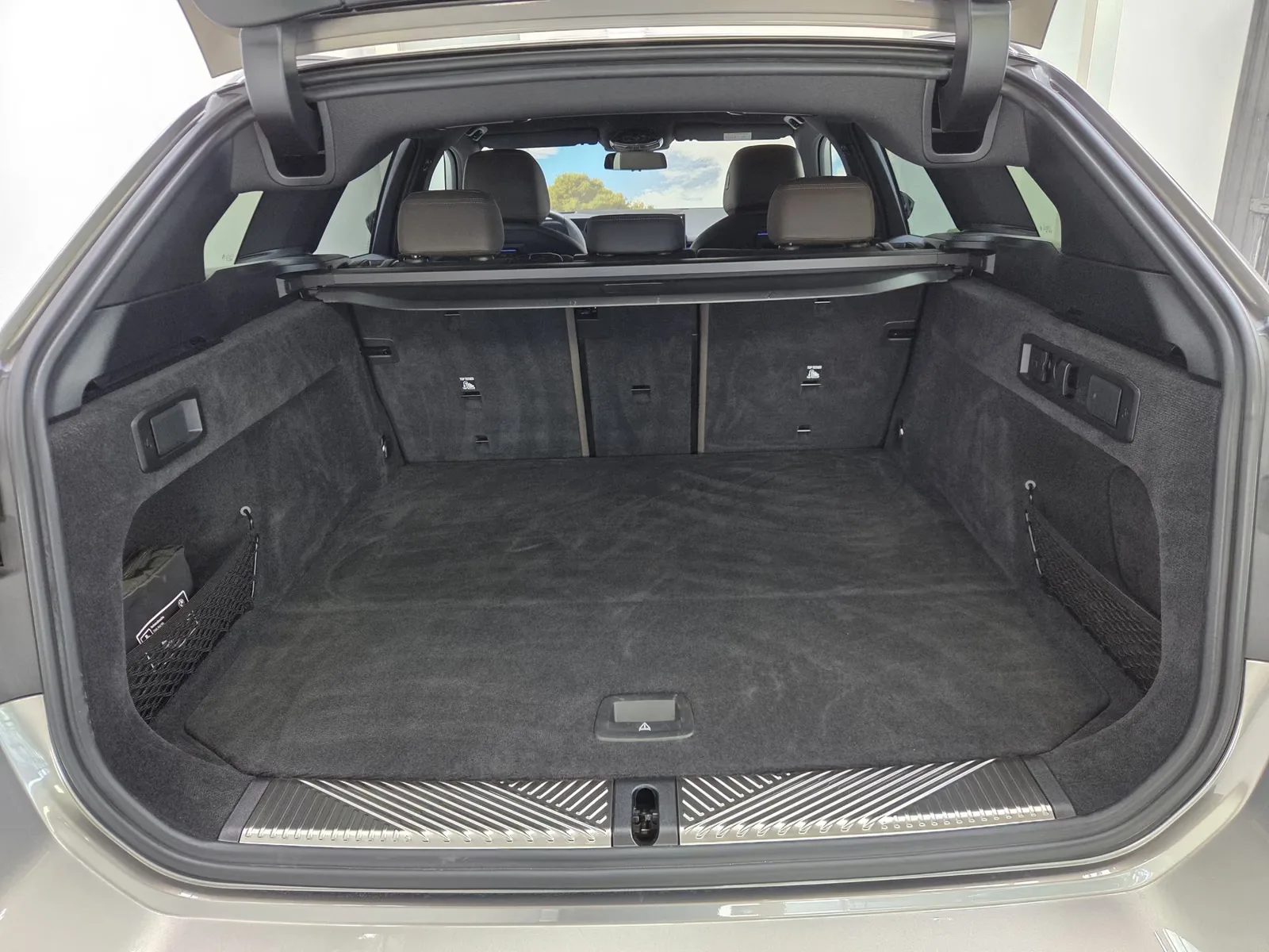 2026 BMW 550e Touring, 20/30