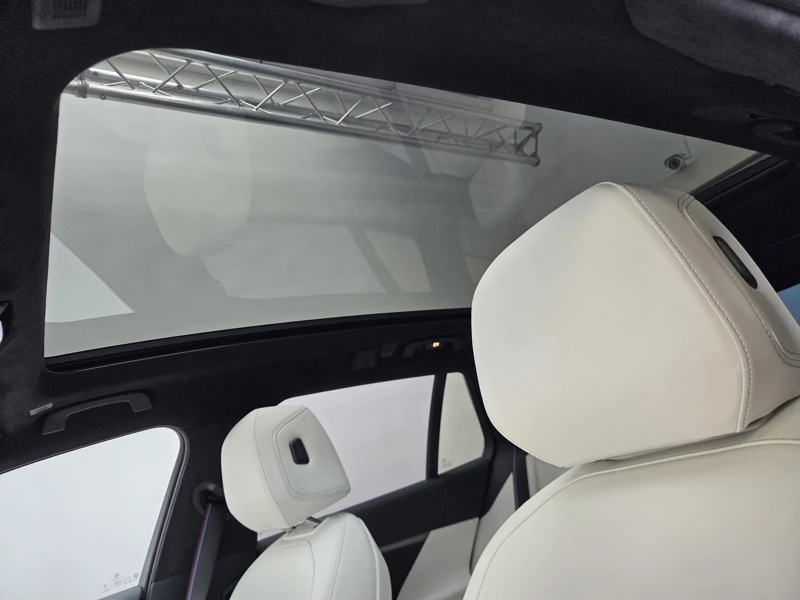 2026 BMW 550e Touring, 16/30