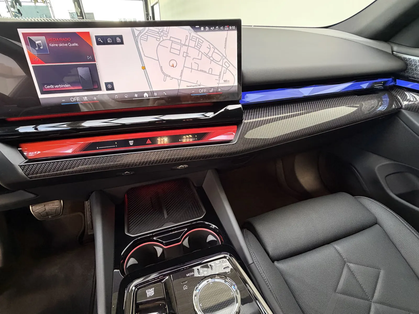 2026 BMW 550e M Sport Pro, 9/30